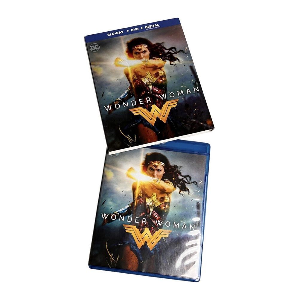 BGL)‎ Wonder Woman Blu-ray & DVD With Slipcover No Digital DC